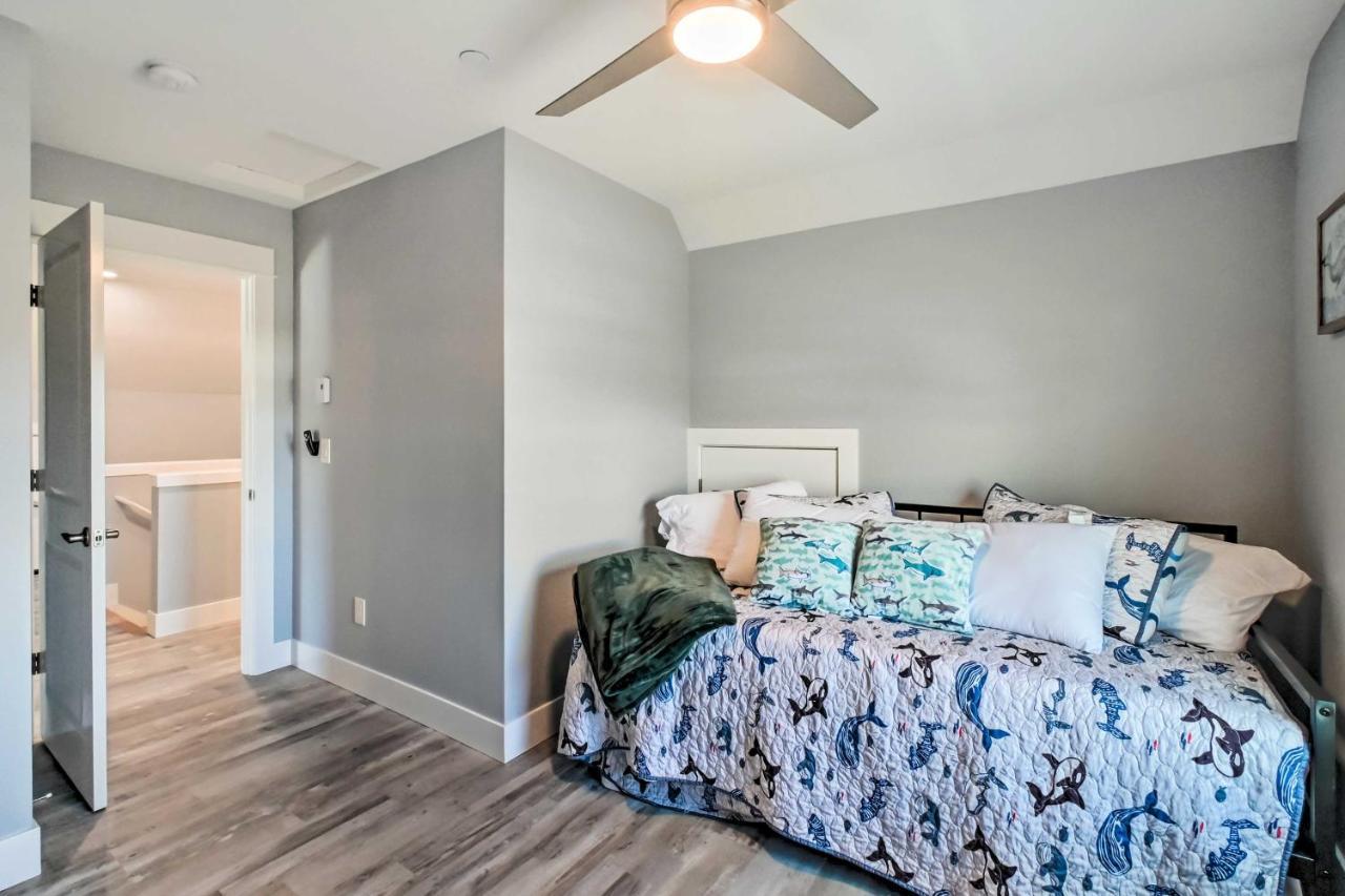 Ocean Shores Getaway With Fireplace And Hot Tub! Экстерьер фото